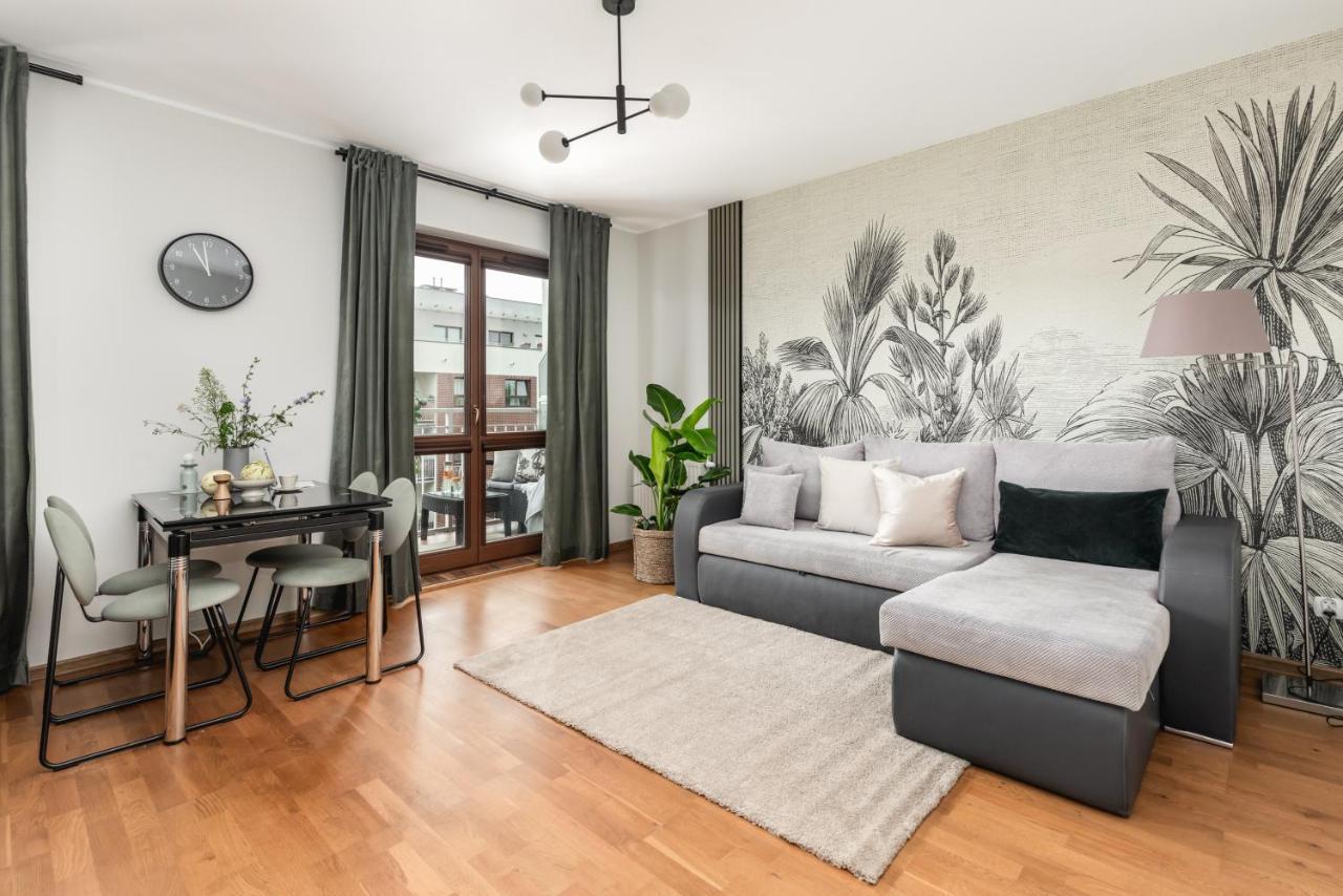 Ts New Town Comfy & Roomy Apartment